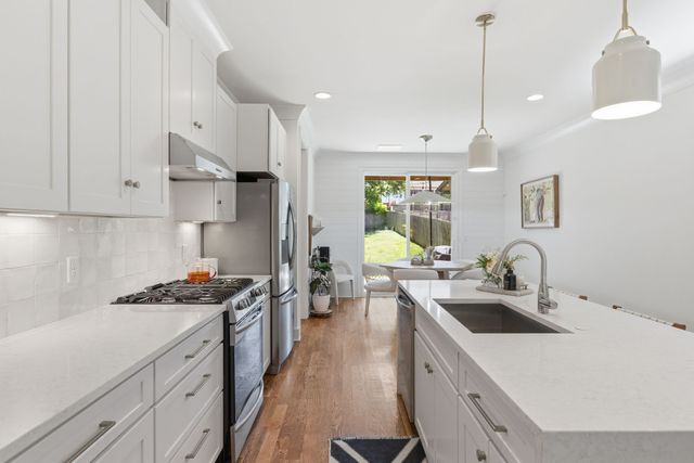 2330A Carter Ave A, Nashville, TN 37206