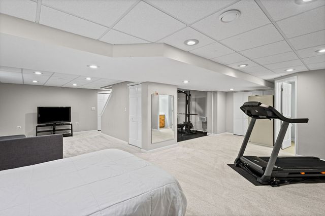 1405 Darlington Court, Algonquin, IL 60102
