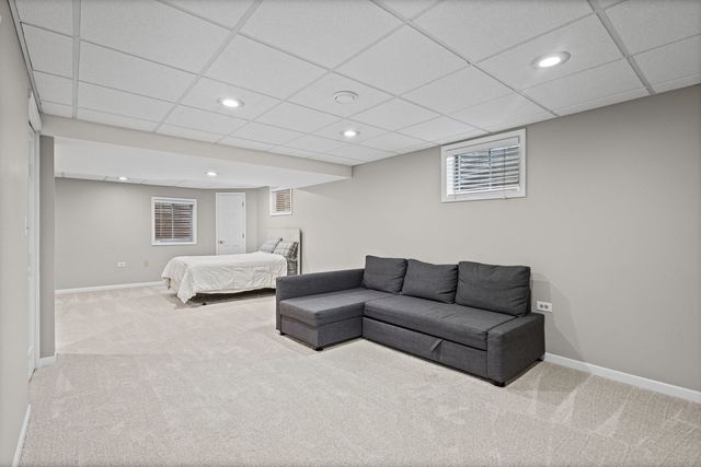 1405 Darlington Court, Algonquin, IL 60102