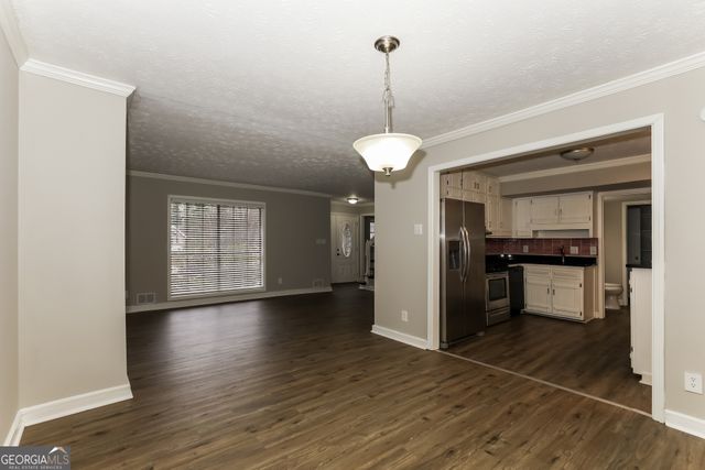 1868 Lake Ridge Court, Jonesboro, GA 30236