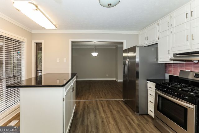 1868 Lake Ridge Court, Jonesboro, GA 30236