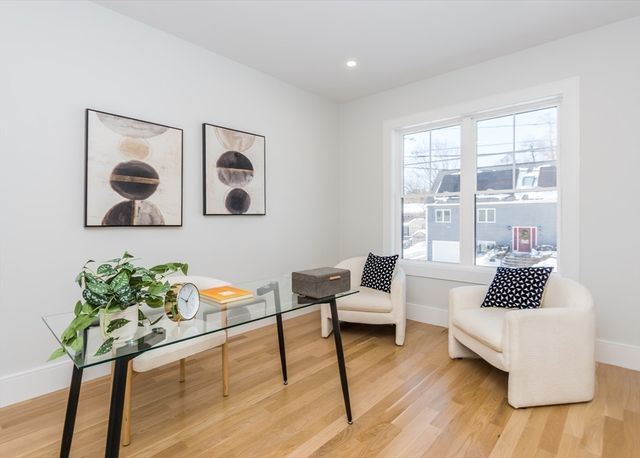 15 Cedarcroft Lane, Waltham, MA 02451