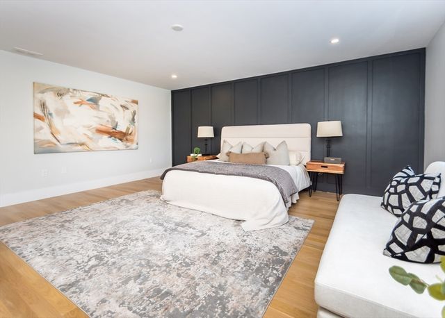 15 Cedarcroft Lane, Waltham, MA 02451