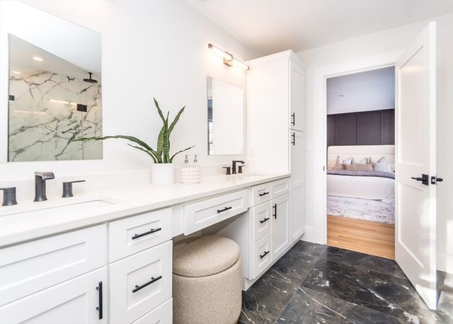 15 Cedarcroft Lane, Waltham, MA 02451