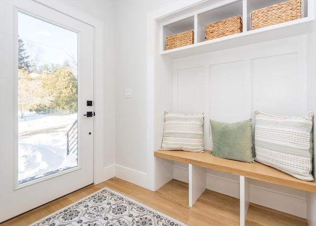 15 Cedarcroft Lane, Waltham, MA 02451