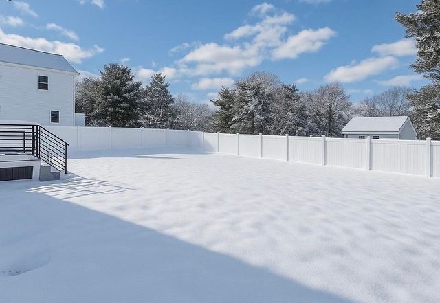 15 Cedarcroft Lane, Waltham, MA 02451