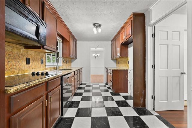1767 Grandeus Lane, Stone Mountain, GA 30087