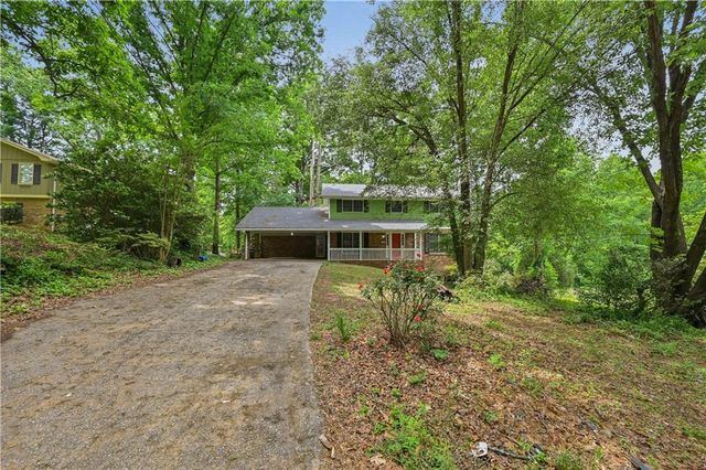 1767 Grandeus Lane, Stone Mountain, GA 30087