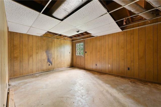 1767 Grandeus Lane, Stone Mountain, GA 30087
