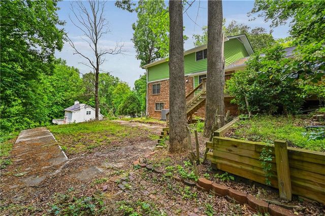 1767 Grandeus Lane, Stone Mountain, GA 30087