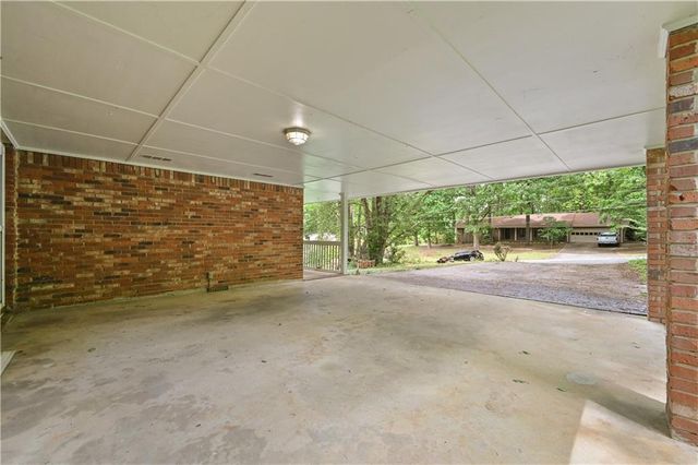 1767 Grandeus Lane, Stone Mountain, GA 30087