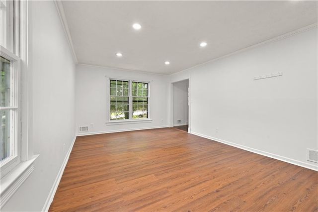 1767 Grandeus Lane, Stone Mountain, GA 30087