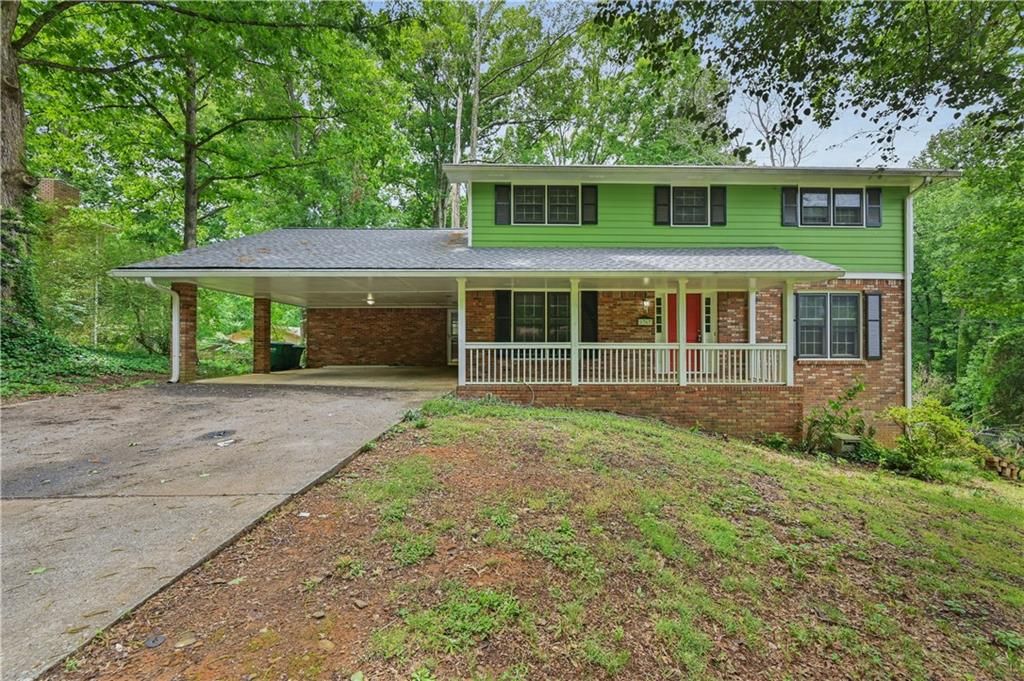 1767 Grandeus Lane, Stone Mountain, GA 30087