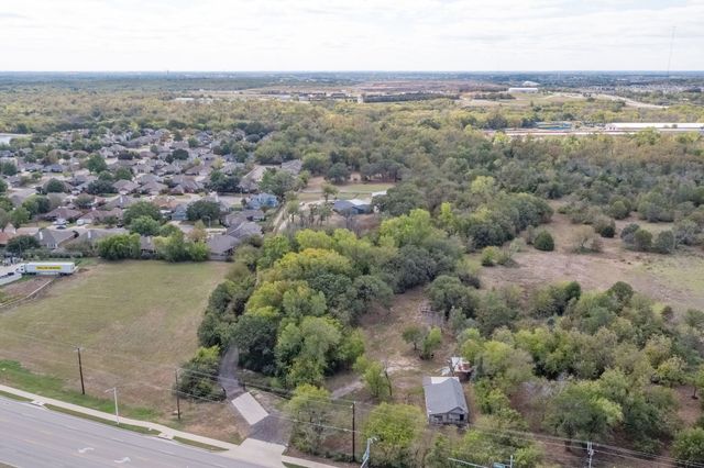 5094 E Mckinney Street, Denton, TX 76208