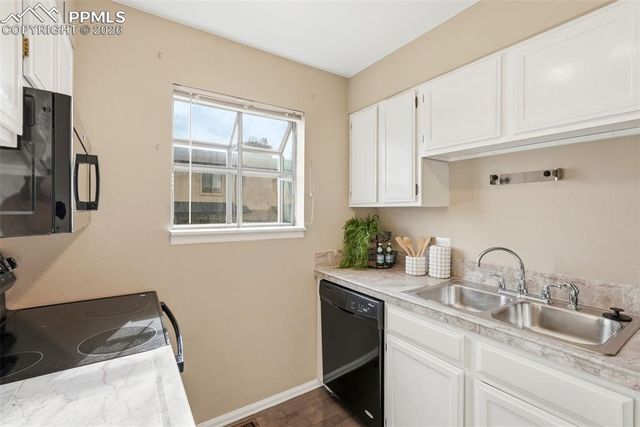 2111 Mount Washington Avenue, Colorado Springs, CO 80906