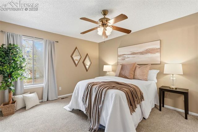 2111 Mount Washington Avenue, Colorado Springs, CO 80906