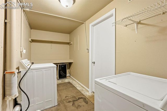 2111 Mount Washington Avenue, Colorado Springs, CO 80906