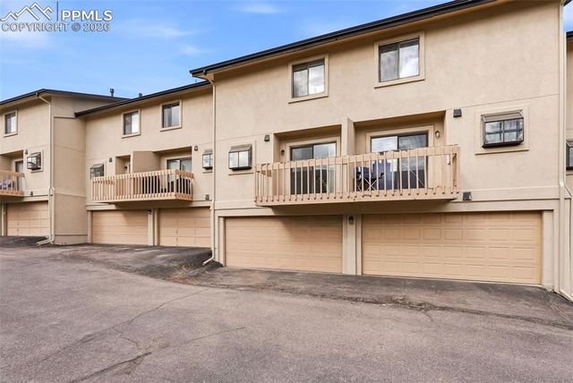 2111 Mount Washington Avenue, Colorado Springs, CO 80906