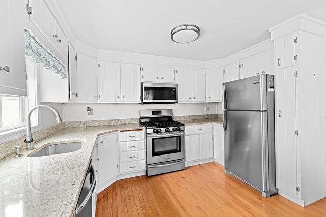 72 Precinct Street, Lakeville, MA 02347