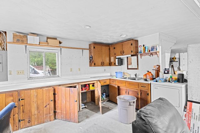 72 Precinct Street, Lakeville, MA 02347