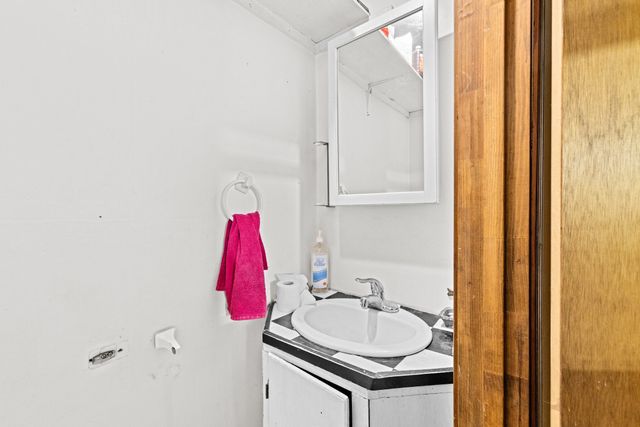 72 Precinct Street, Lakeville, MA 02347