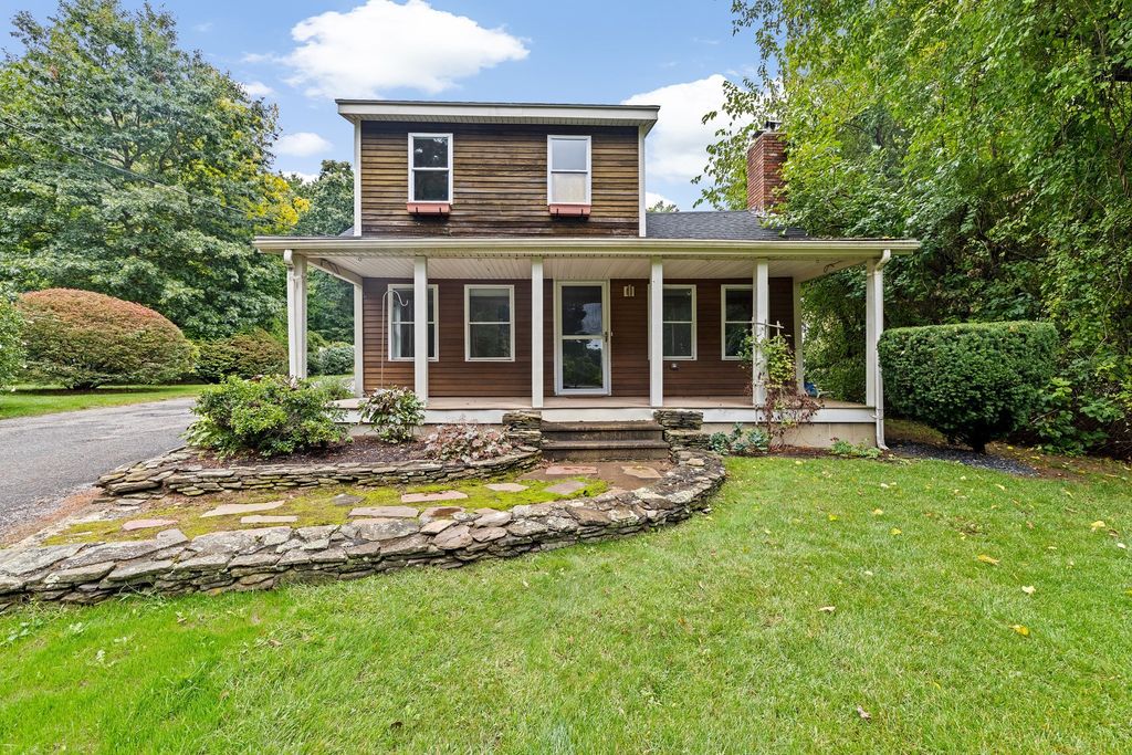 72 Precinct Street, Lakeville, MA 02347