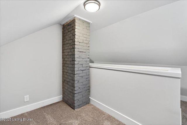 218 Cornell Pl, Louisville, KY 40207