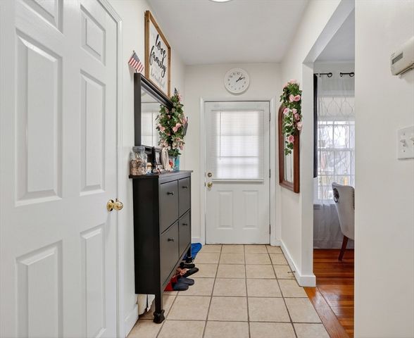 60 Kimball St, Malden, MA 02148