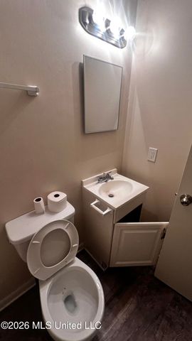 350 Queen Margaret Lane, Jackson, MS 39209