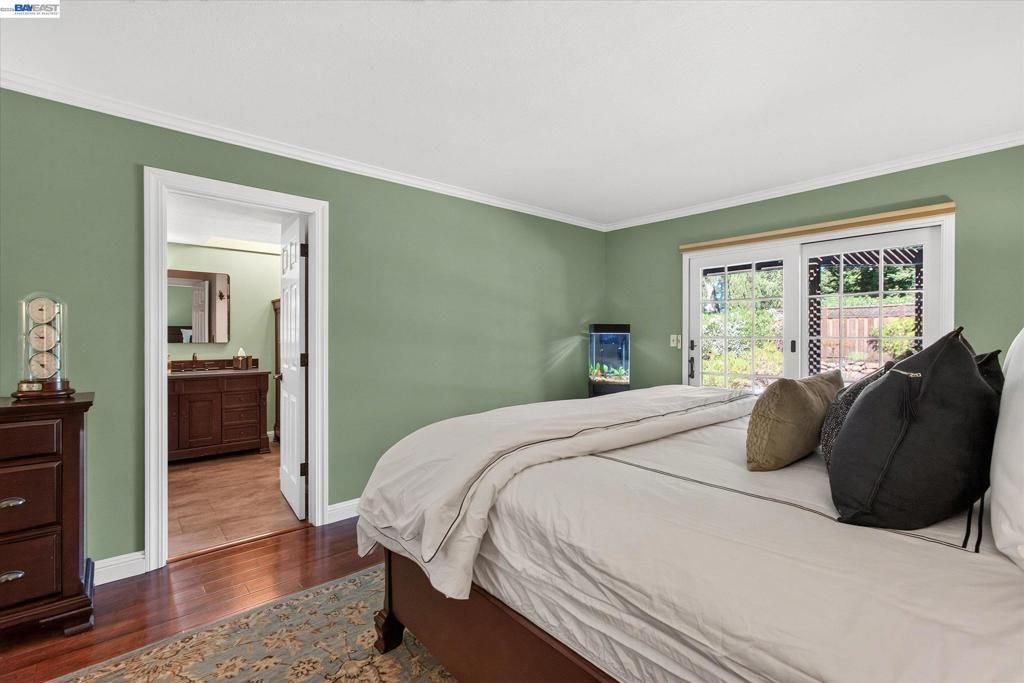 Image 23 of property listing at 1768 Oro Valley Cir, Walnut Creek, CA 94596