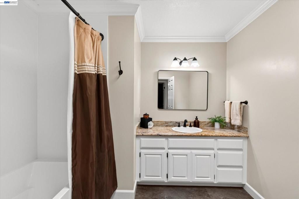 Image 28 of property listing at 1768 Oro Valley Cir, Walnut Creek, CA 94596