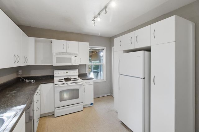 2040 Verano St, Sacramento, CA 95838