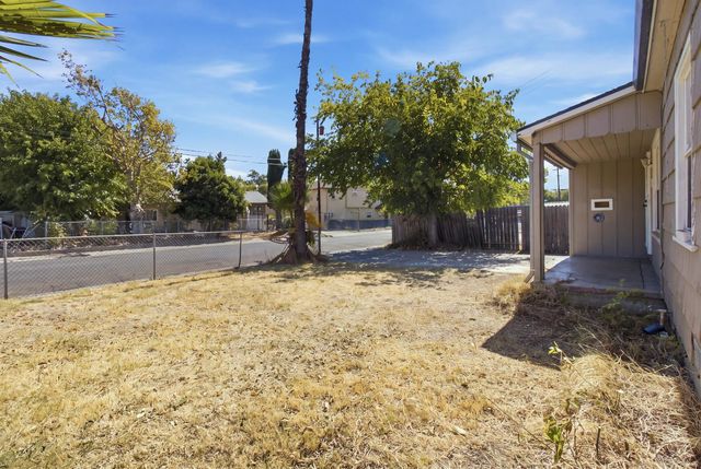 2040 Verano St, Sacramento, CA 95838