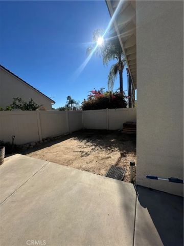 29652 Chandler, Highland, CA 92346