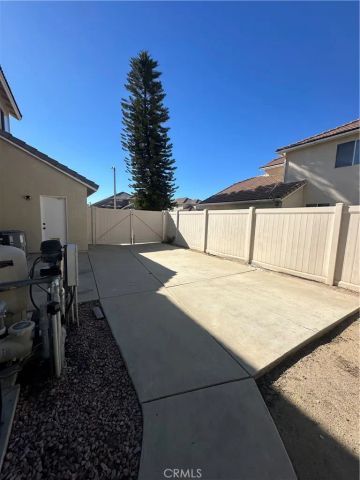 29652 Chandler, Highland, CA 92346