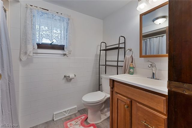 273 Maplewood Avenue, Struthers, OH 44471