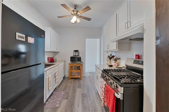 273 Maplewood Avenue, Struthers, OH 44471