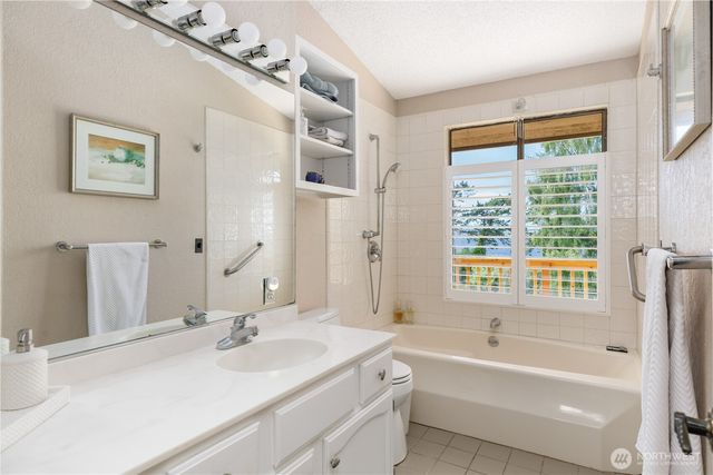 1204 Leisure Street, Coupeville, WA 98239