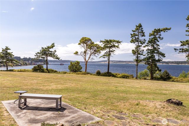 1204 Leisure Street, Coupeville, WA 98239