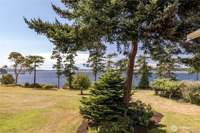 1204 Leisure Street, Coupeville, WA 98239