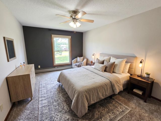 907 11th Avenue S 7, Hopkins, MN 55343