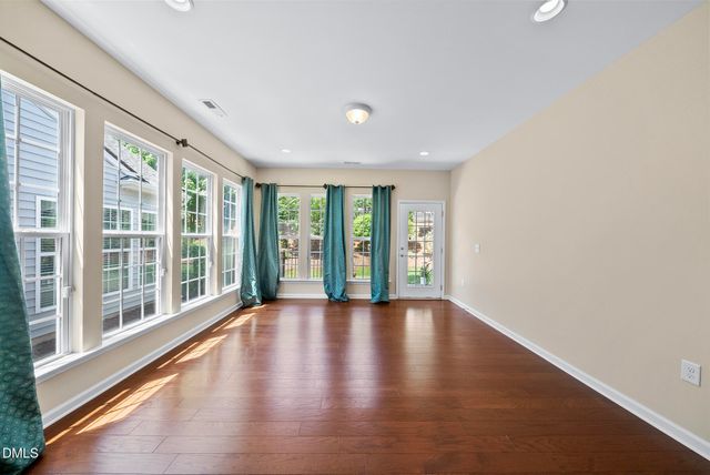 604 Bloomsbury Place, Cary, NC 27519