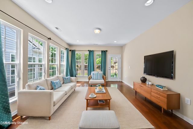 604 Bloomsbury Place, Cary, NC 27519