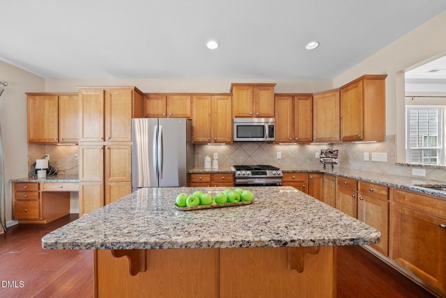 604 Bloomsbury Place, Cary, NC 27519