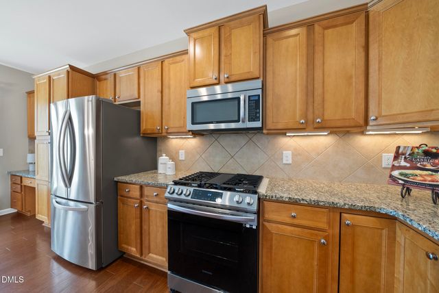 604 Bloomsbury Place, Cary, NC 27519