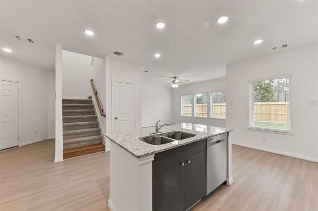 11938 Lakewood West Drive, Cypress, TX 77429