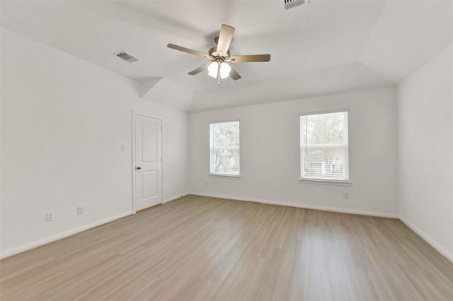 11938 Lakewood West Drive, Cypress, TX 77429
