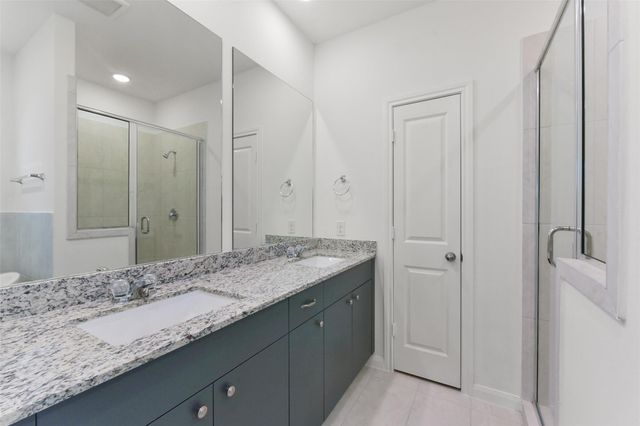 11938 Lakewood West Drive, Cypress, TX 77429