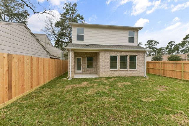 11938 Lakewood West Drive, Cypress, TX 77429
