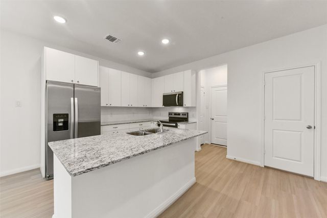 11938 Lakewood West Drive, Cypress, TX 77429